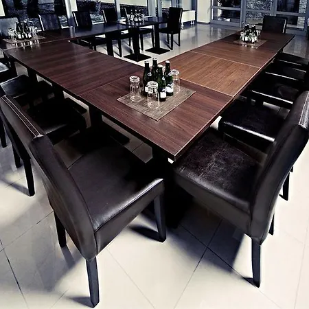Cyro Hotell