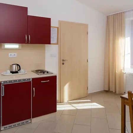 Cyro Hotell