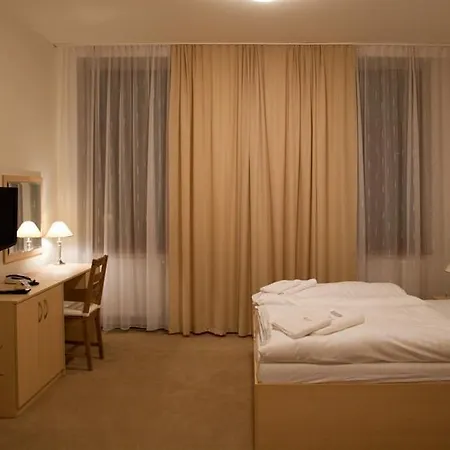 Hotell Cyro