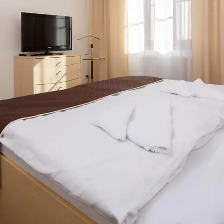 Hotell Cyro 3*