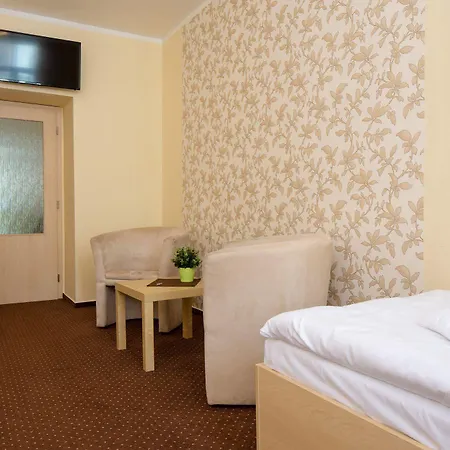 Cyro 3* Brno